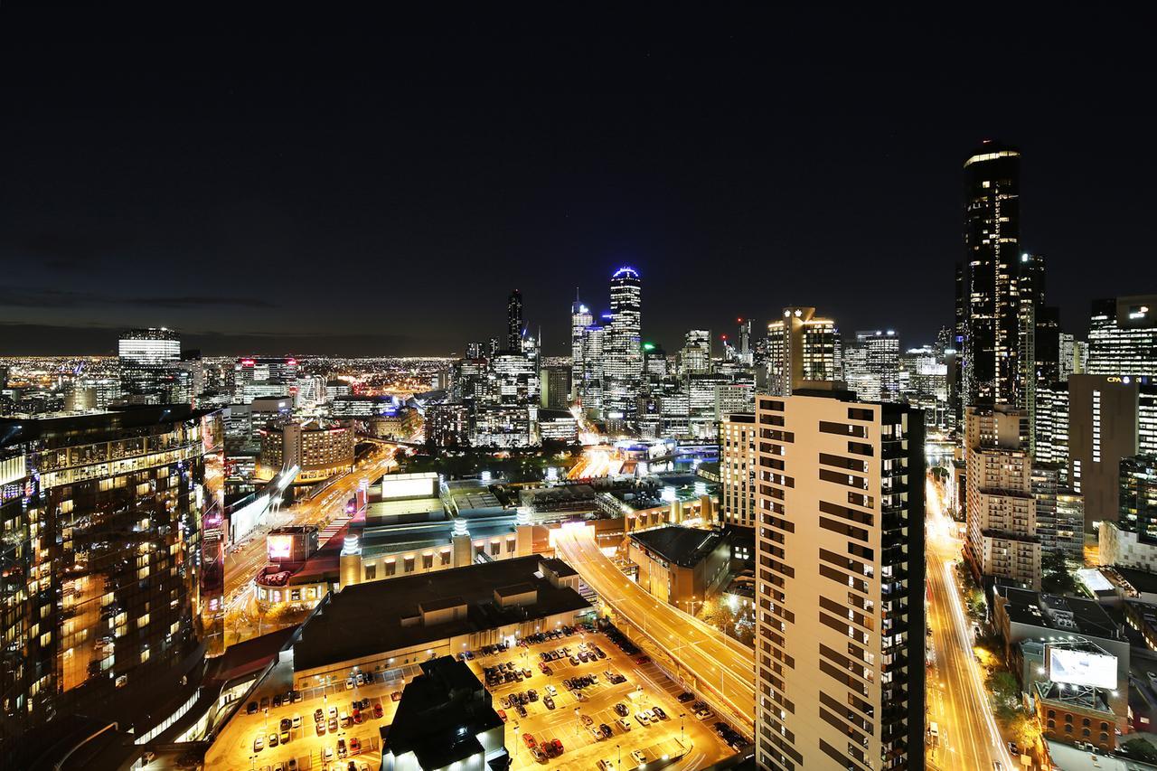 Serviced Apartments Melbourne - Platinum Мелбърн Екстериор снимка