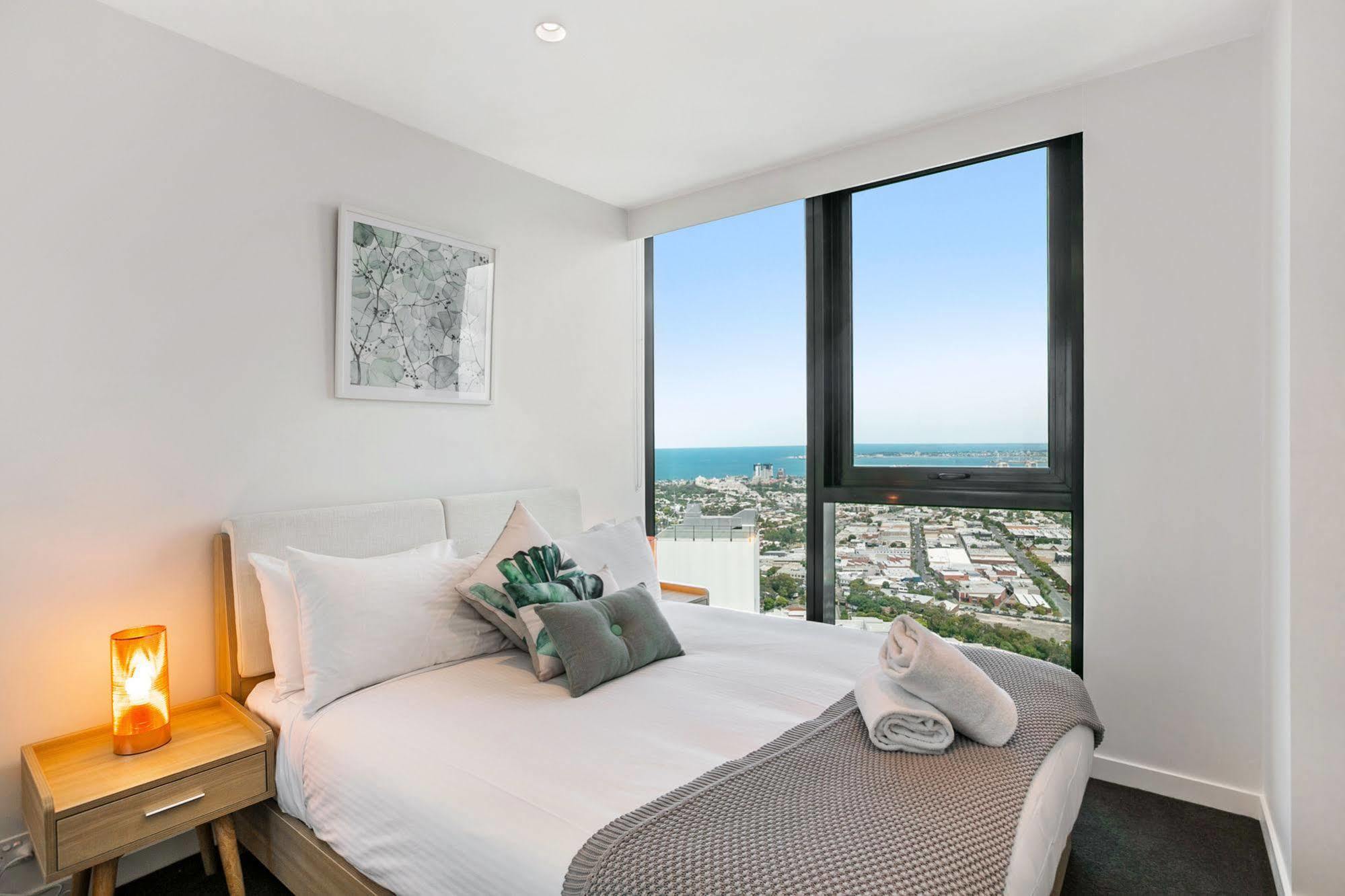 Serviced Apartments Melbourne - Platinum Мелбърн Екстериор снимка