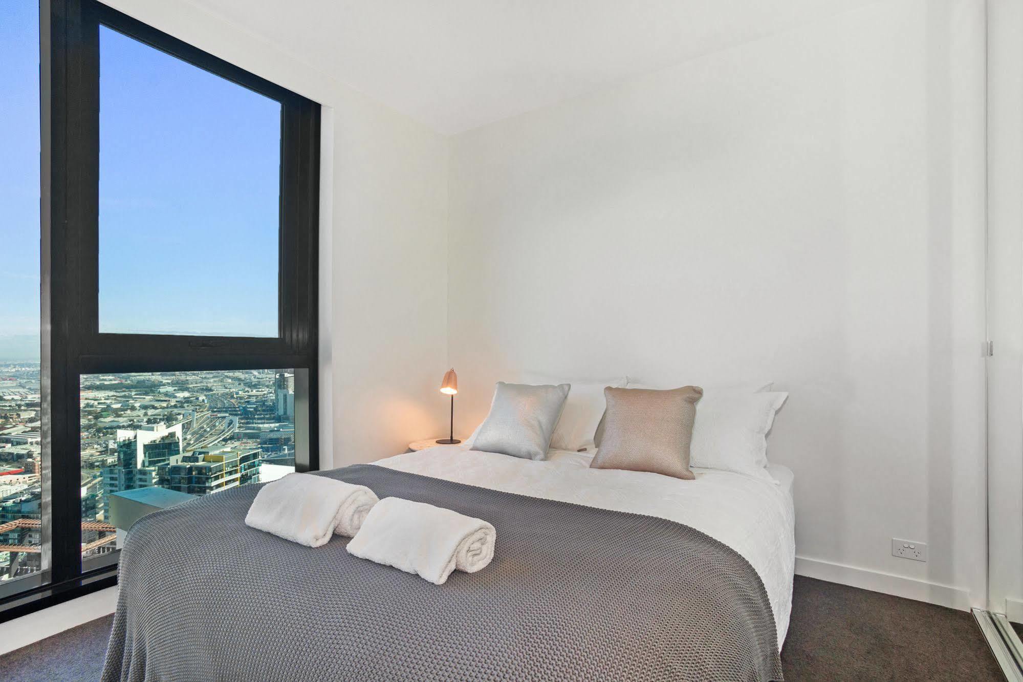 Serviced Apartments Melbourne - Platinum Мелбърн Екстериор снимка